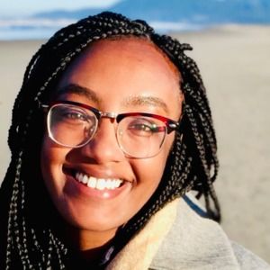 Meet your Posher, Saron